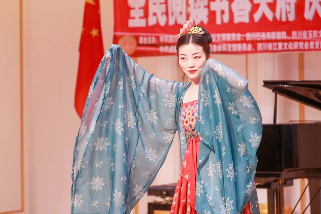 庆祝建党100周年红色经典朗诵音乐会在四川巴洛克歌剧院举办(图6)